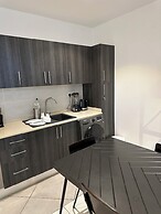 Peravi Suites at Embassy Gardens