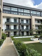 Peravi Suites at Embassy Gardens