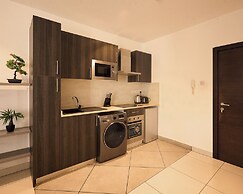 Peravi Suites at Embassy Gardens
