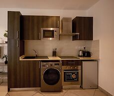 Peravi Suites at Embassy Gardens