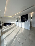 Peravi Suites at Embassy Gardens