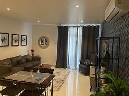 Peravi Suites at Embassy Gardens