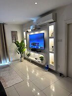 Peravi Suites at Embassy Gardens