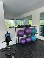 Peravi Suites at Embassy Gardens