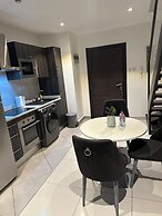 Peravi Suites at Embassy Gardens