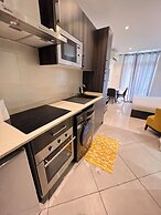 Peravi Suites at Embassy Gardens
