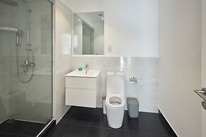 Peravi Suites at Embassy Gardens