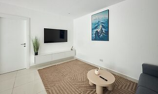 Peravi Suites at Embassy Gardens