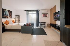 Peravi Suites at Embassy Gardens