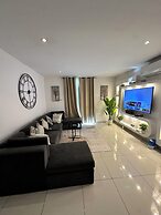 Peravi Suites at Embassy Gardens