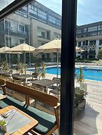 Peravi Suites at Embassy Gardens