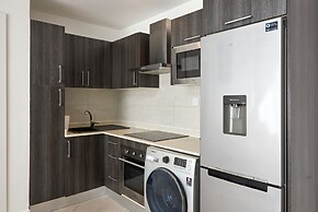 Peravi Suites at Embassy Gardens