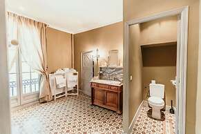 Chateau Sainte Cecile