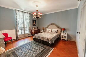 Chateau Sainte Cecile