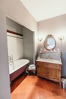 Chateau Sainte Cecile