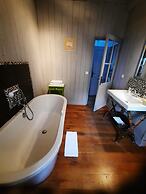 Chateau Sainte Cecile