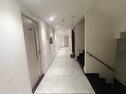 Hotel Red Chilly Adarsh Nagar