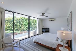 Atelier House