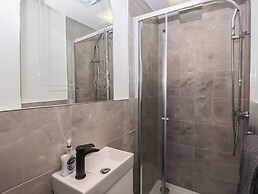 Flat 2 23 Hyde Park Road