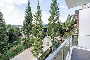 Rehat at Villa Golf Island Dago Resort I