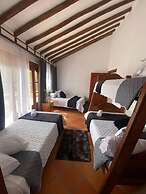 leyvaYork Apartasuites