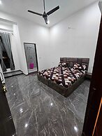 Hotel Virat palace Khatoo