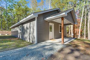 Lake Days, Links & Trails! Danbury Cottage