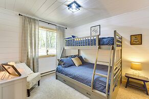 Lake Days, Links & Trails! Danbury Cottage