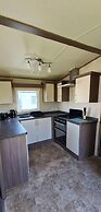 Broadland Sands - Holiday Accommodation 15327