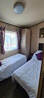 Broadland Sands - Holiday Accommodation 15327