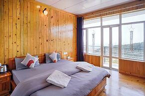 Young Monk Hostel Dharamkot