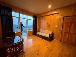 Young Monk Hostel Dharamkot