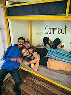 Young Monk Hostel Dharamkot