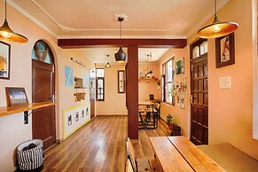 Young Monk Hostel Dharamkot