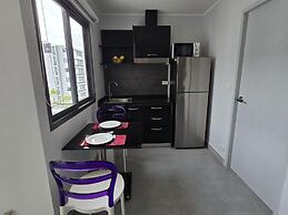 Sleek Corner 1 Bed Apt T1-607
