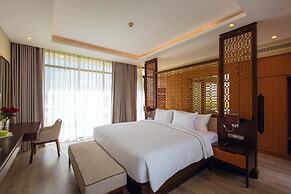 The Palm Nest Cam Ranh Pool Villa