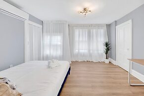 Single Family 3BR Home Game Room Parking