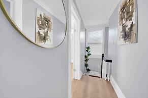 Single Family 3BR Home Game Room Parking