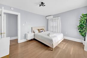 Single Family 3BR Home Game Room Parking
