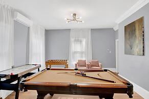 Single Family 3BR Home Game Room Parking