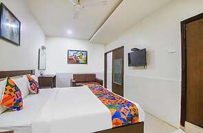 HOTEL LEELA GRAND INN