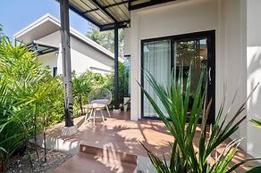 La Casa Bangtao Resort