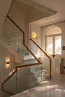 Grand Villa