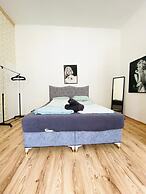 Affordable 3BR Apartment Top Location