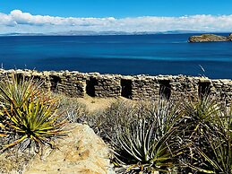 Inti Illimani Lodge Isla del Sol Bolivia