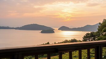 Yeosu Greenhouse Pension