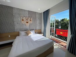 Rosy Hotel