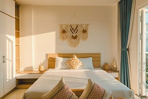 Rosy Hotel