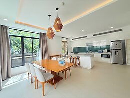 Luxury Villa Beach Front
