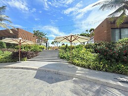 Luxury Villa Beach Front
